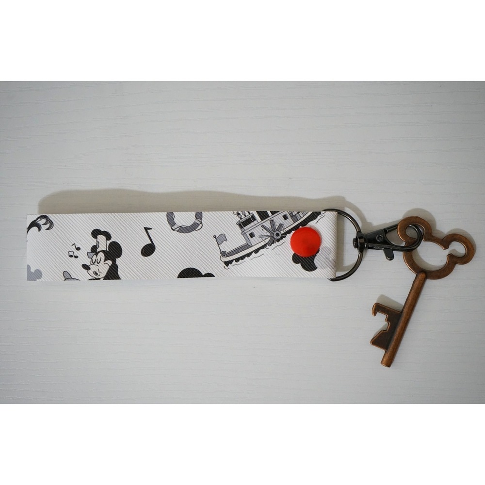Seatbelt Disney Mickey Mouse Keychain Key Fob With Key